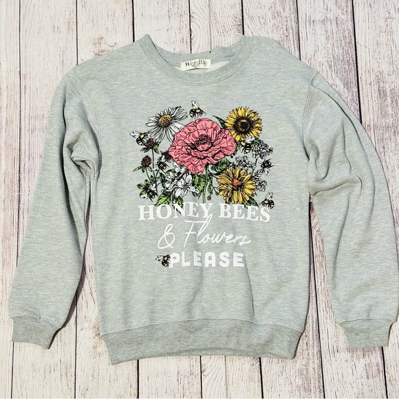 Junior Statement Sweatshirt Lot/More Love, What’s Mood Today, Distracted by Dogs - Picture 5 of 16